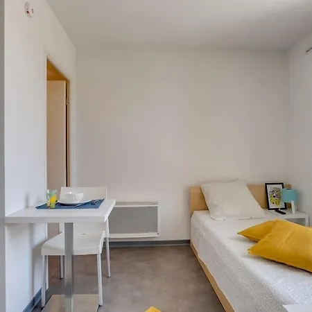 Aparthotel Apparteo 3*